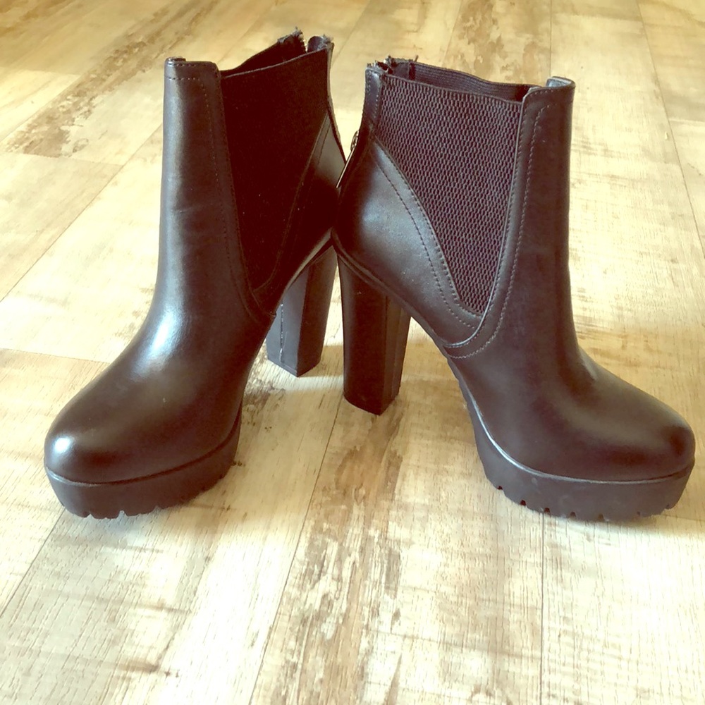 Steve Madden Boots